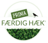 grønt og hvidt logo med en grøn hæk og en sort fugl der viser logoet på virksomheden prima færdighæk